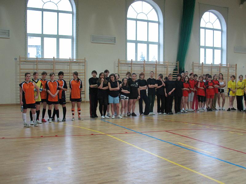 IMG_4502.JPG - Zawody powiatowe w piłkę nożną halową dziewcząt szkół ponadgimnazjalnych w Opolu Lubelskim